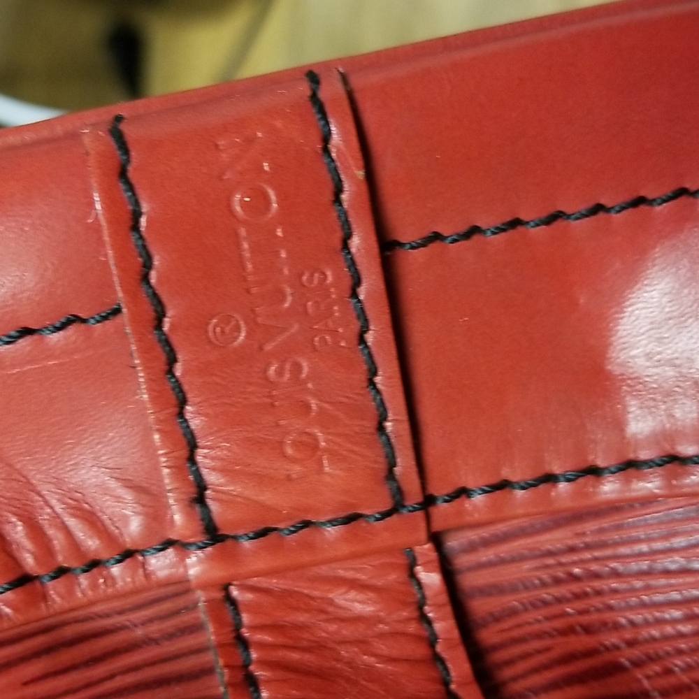 EXQUISITE SHOULDER BAG - Picture 16 of 16